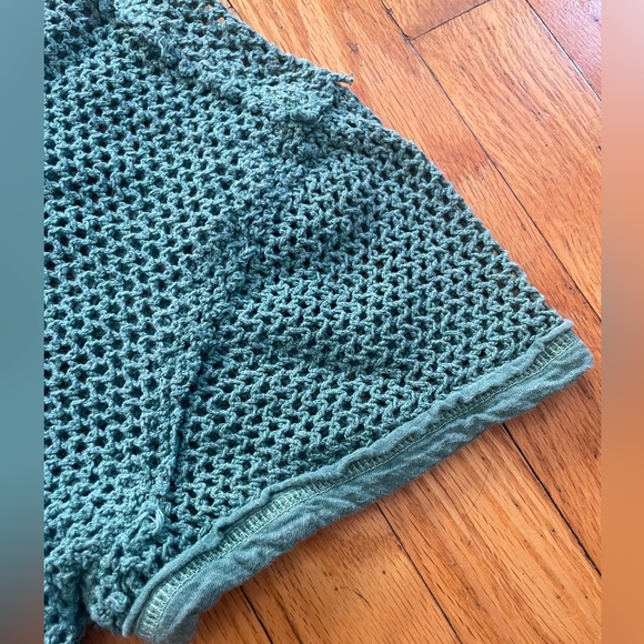 Green Mesh Knit Women's Top - Picture 4 of 6